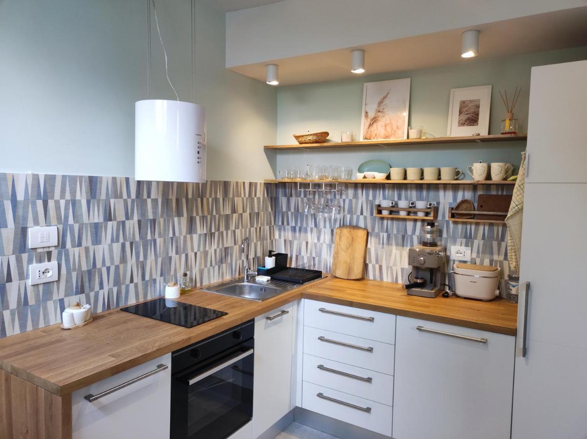 New Apartment In Historical Center Near Lake Riva Zewnętrze zdjęcie