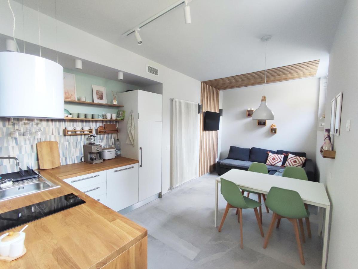 New Apartment In Historical Center Near Lake Riva Zewnętrze zdjęcie