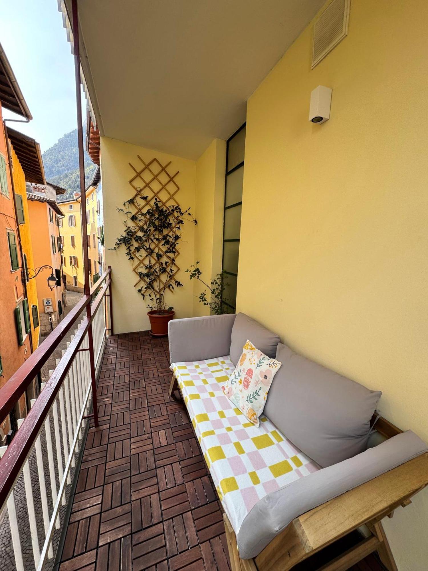 New Apartment In Historical Center Near Lake Riva Zewnętrze zdjęcie